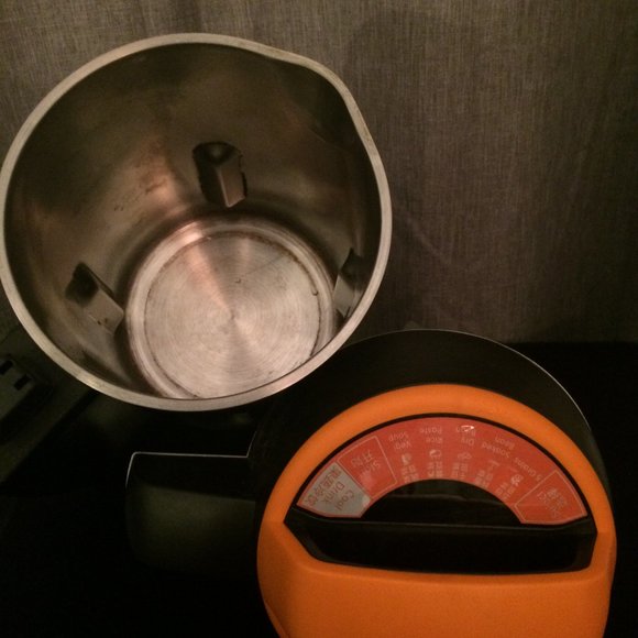 Joyoung CTS-1078 Easy-Clean Automatic Hot Soymilk Maker Asian American Cookwear - Picture 3 of 10